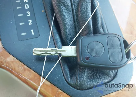 1998 BMW 528 I Automatic из США, поврежденный, VIN WBADD632XWGT90043